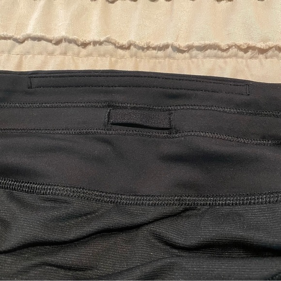 Lululemon Speed Up Short 2.5" Black 6 W7AJBR Activewear Workout Summer Athletic - Picture 4 of 11